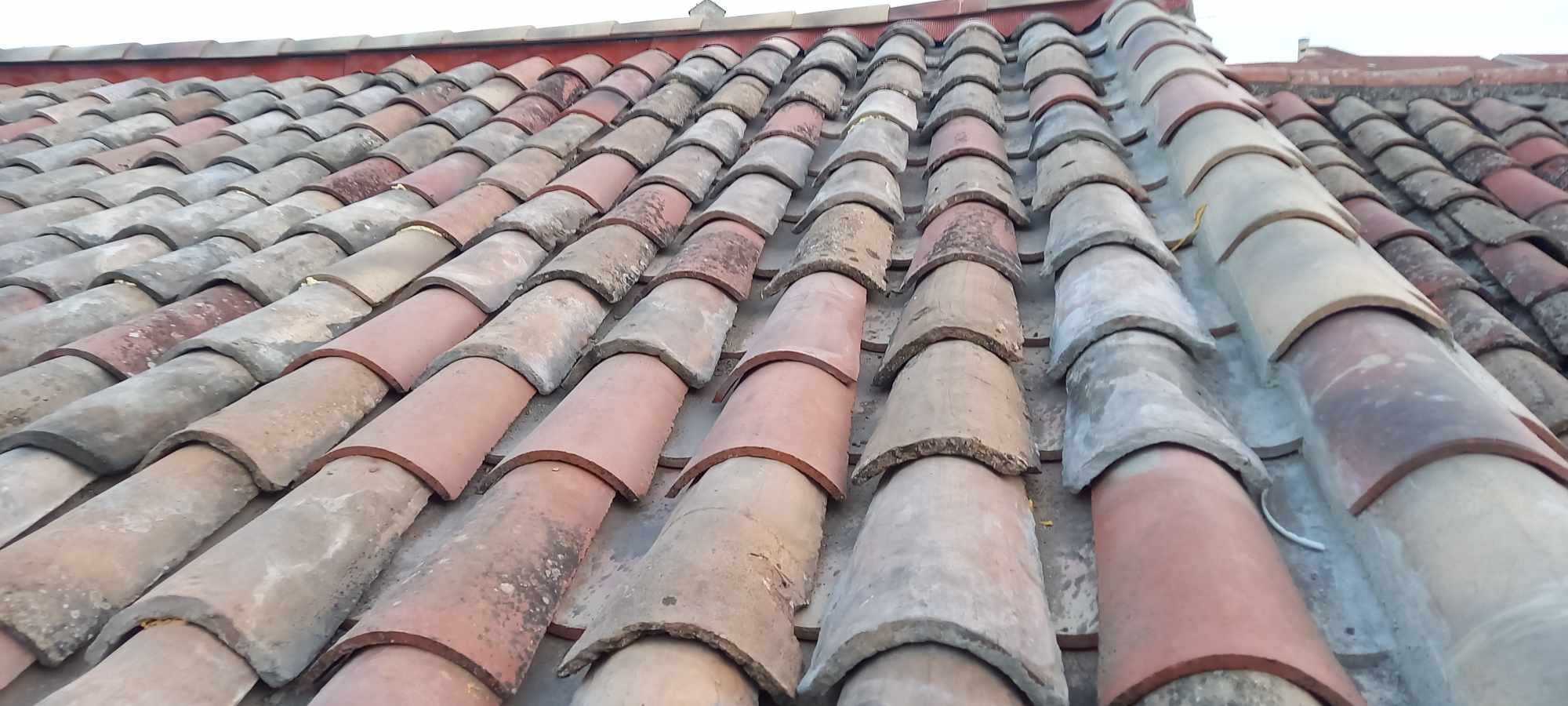 travaux de toiture salon de provence